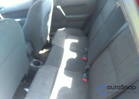 2010 Ford Focus Se z USA, uszkodzony, nr VIN 1FAHP3FN9AW202584